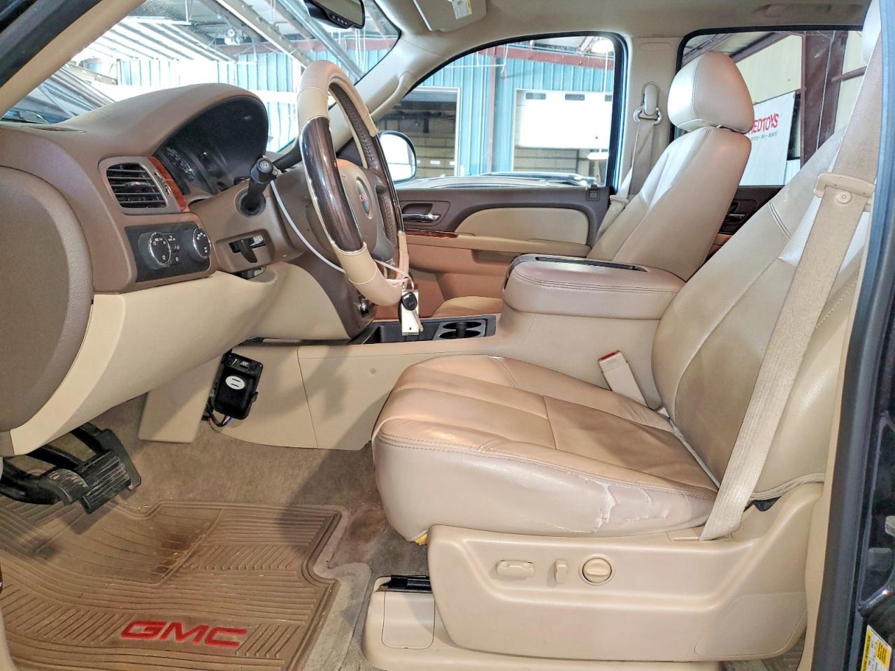 2012 GMC YUKON