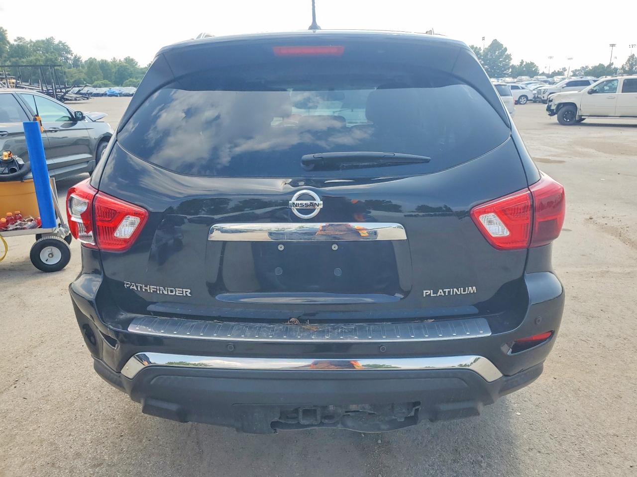 2017 NISSAN PATHFINDER