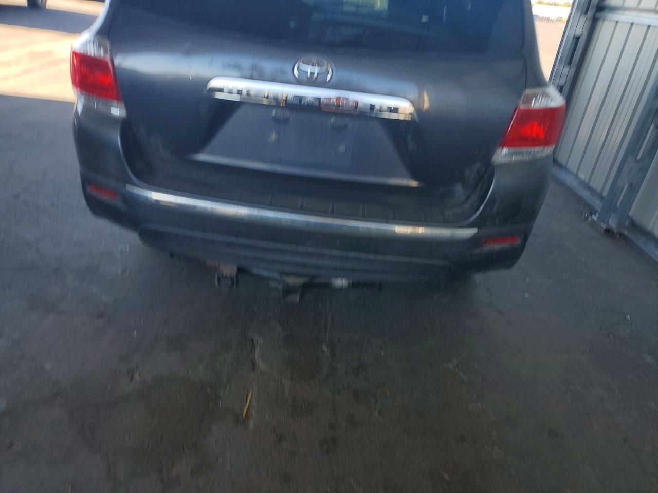 2013 TOYOTA HIGHLANDER