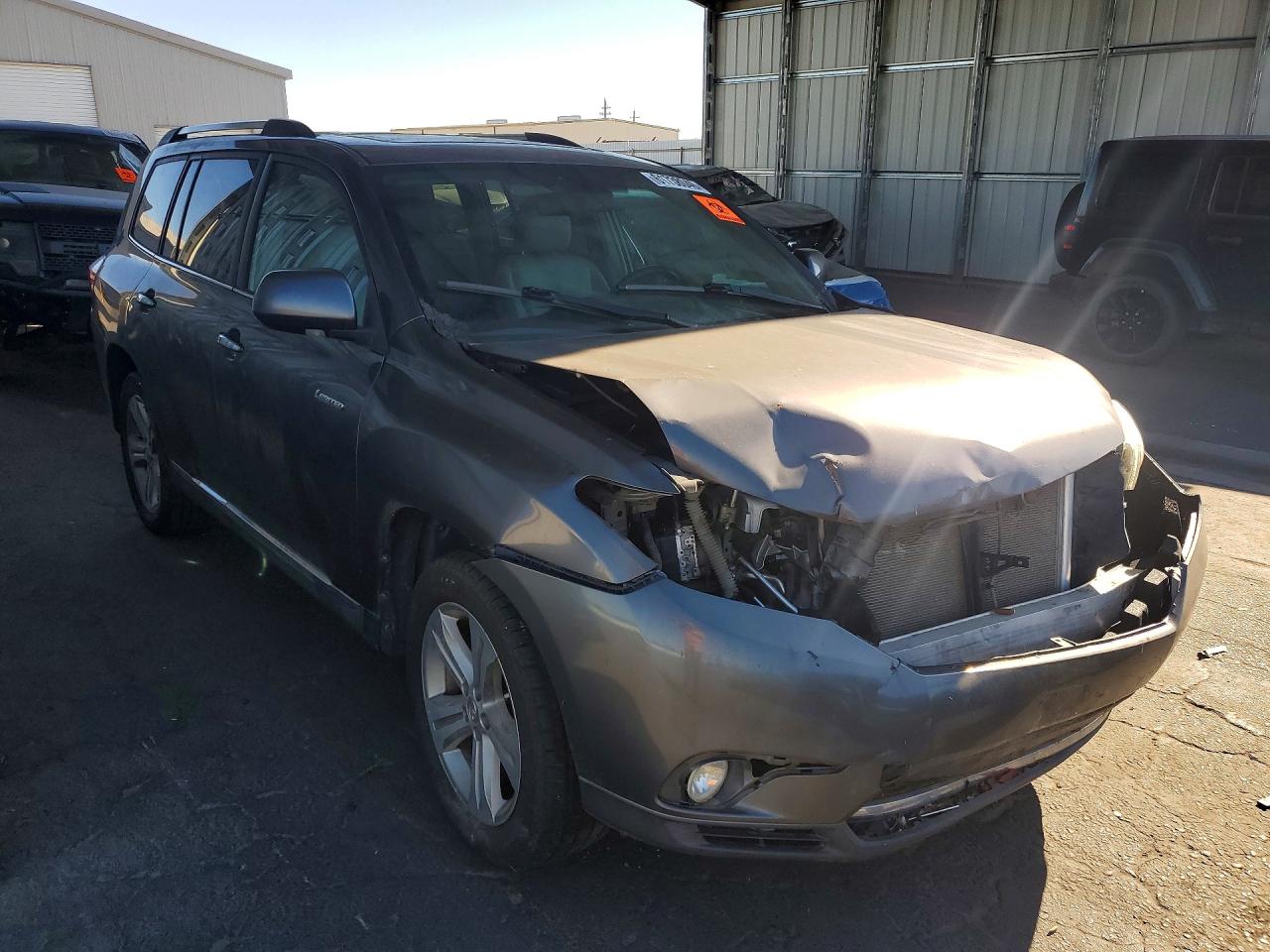 2013 TOYOTA HIGHLANDER
