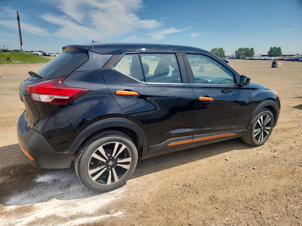 2019 NISSAN KICKS