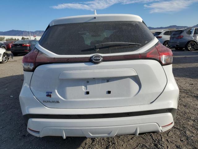 2024 NISSAN KICKS