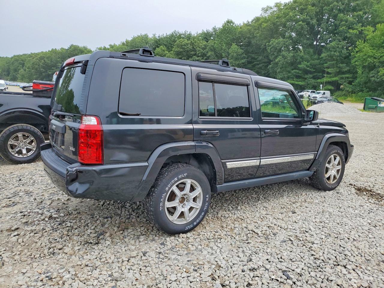 2010 JEEP COMMANDER