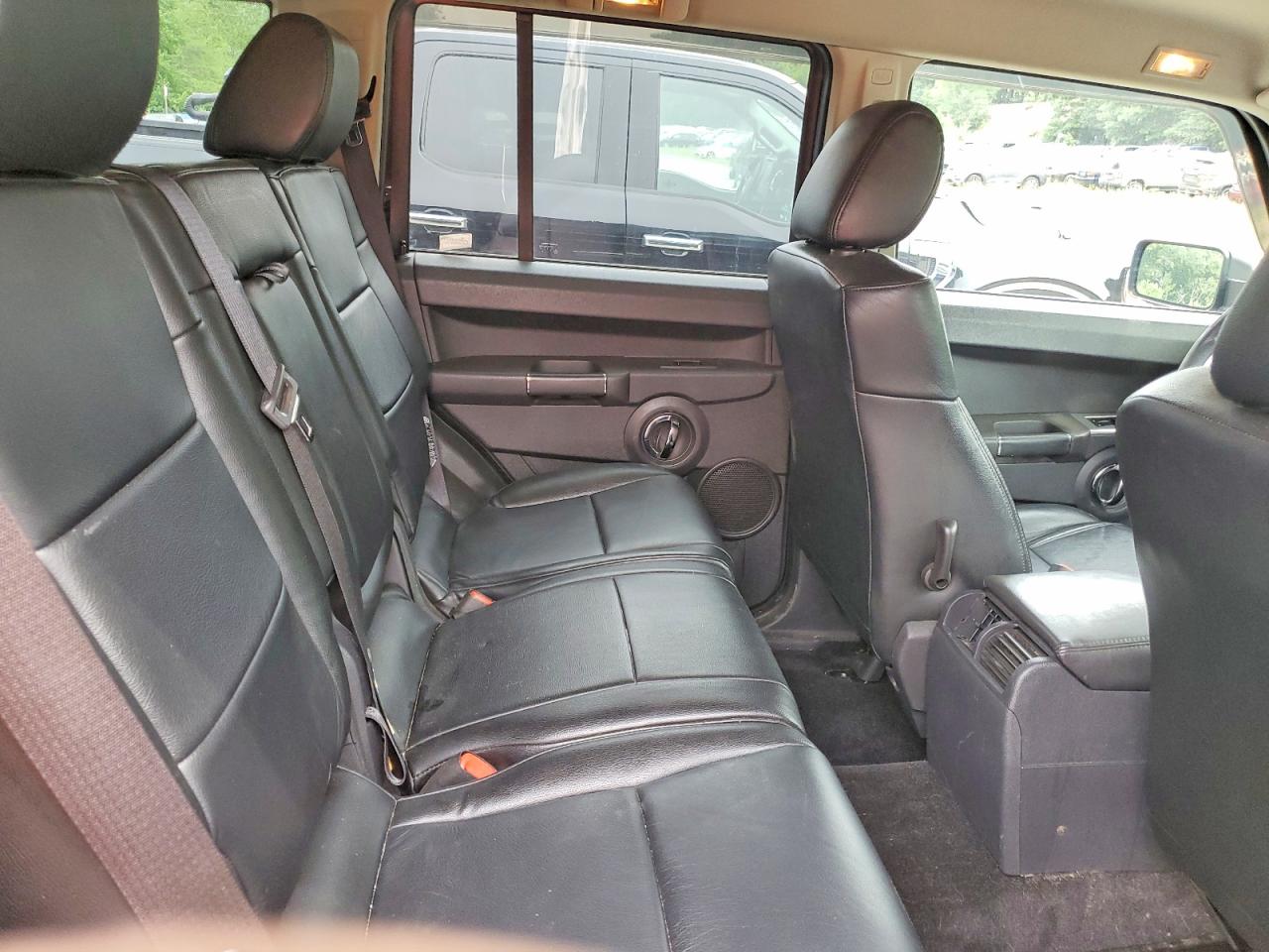 2010 JEEP COMMANDER