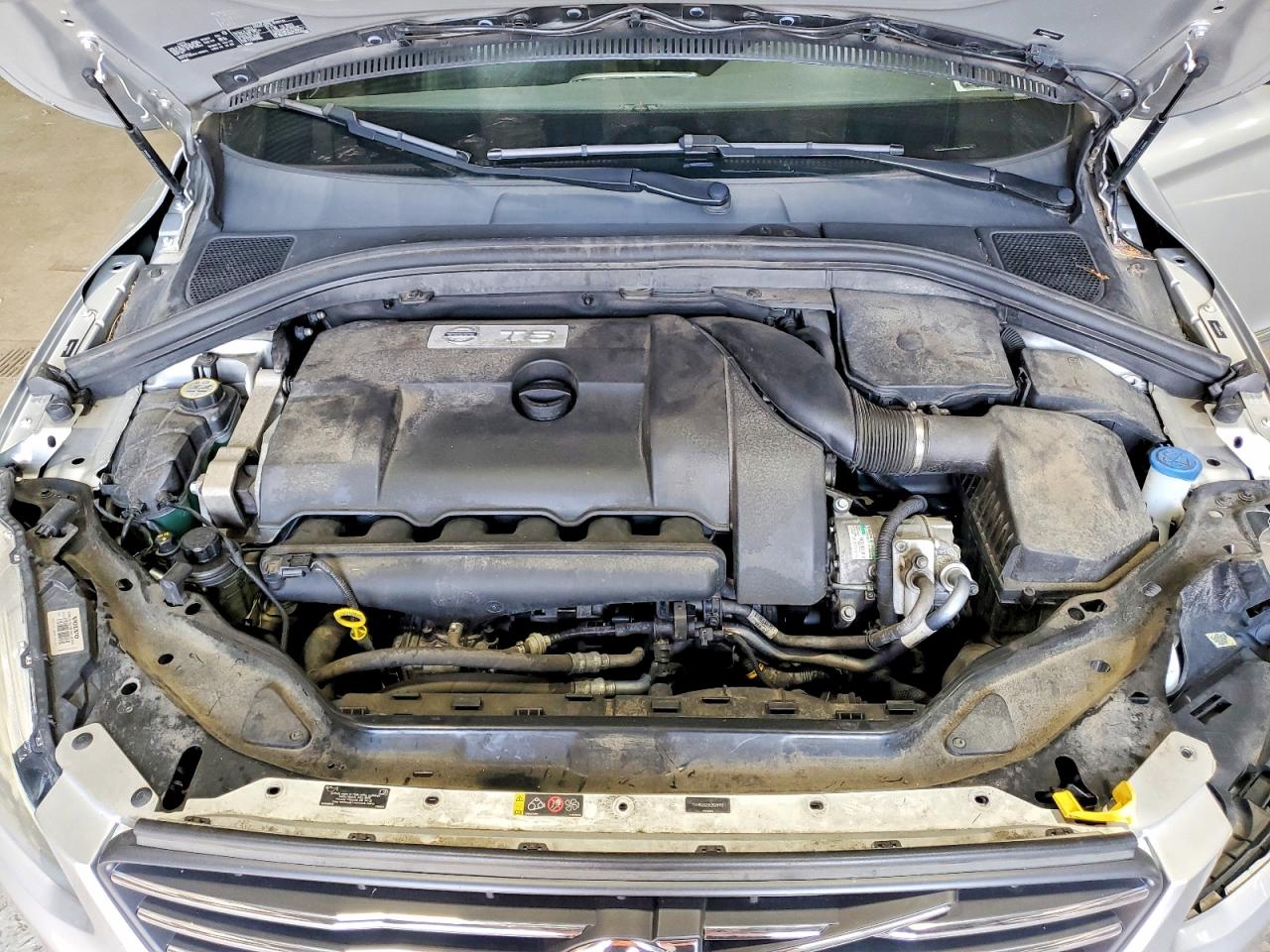 2014 VOLVO XC60