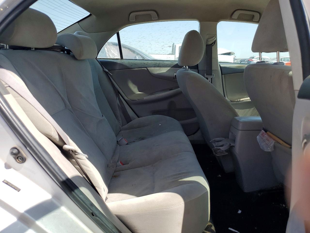 2011 TOYOTA COROLLA
