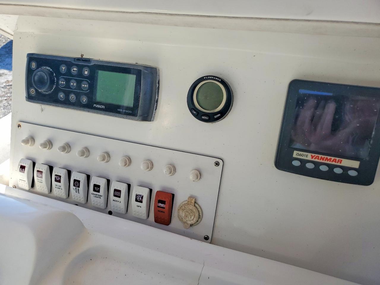 2010 NAUTICA Boat