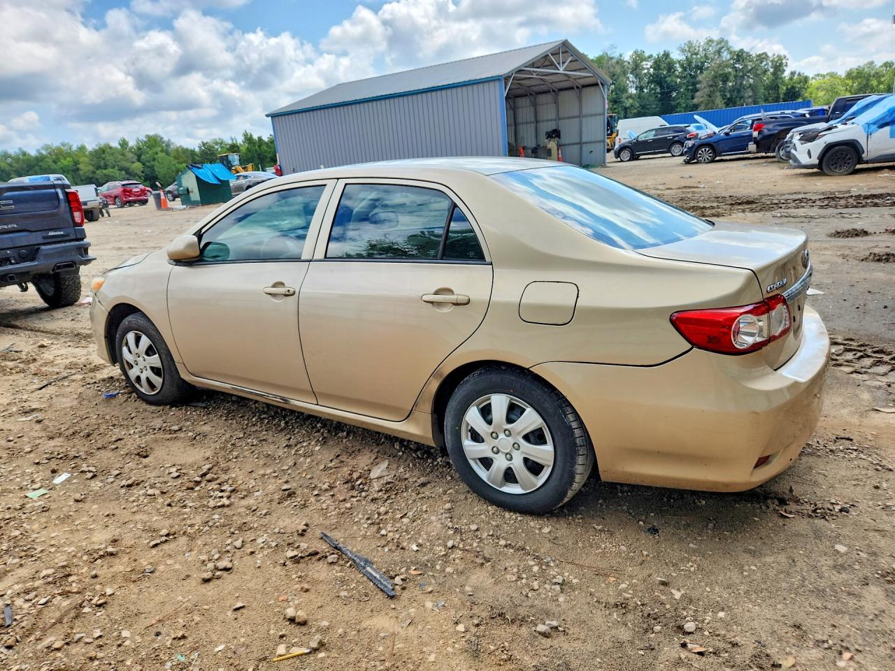 2013 TOYOTA COROLLA