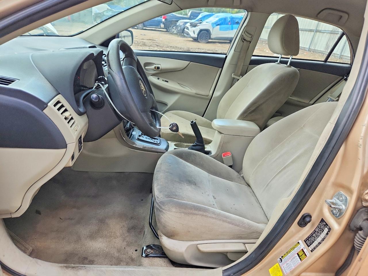 2013 TOYOTA COROLLA