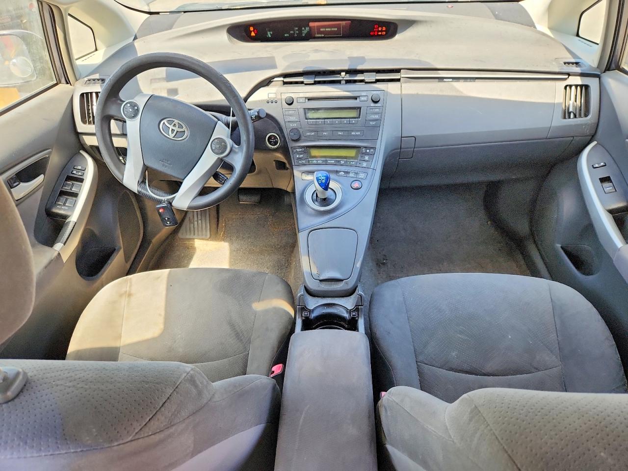 2011 TOYOTA PRIUS