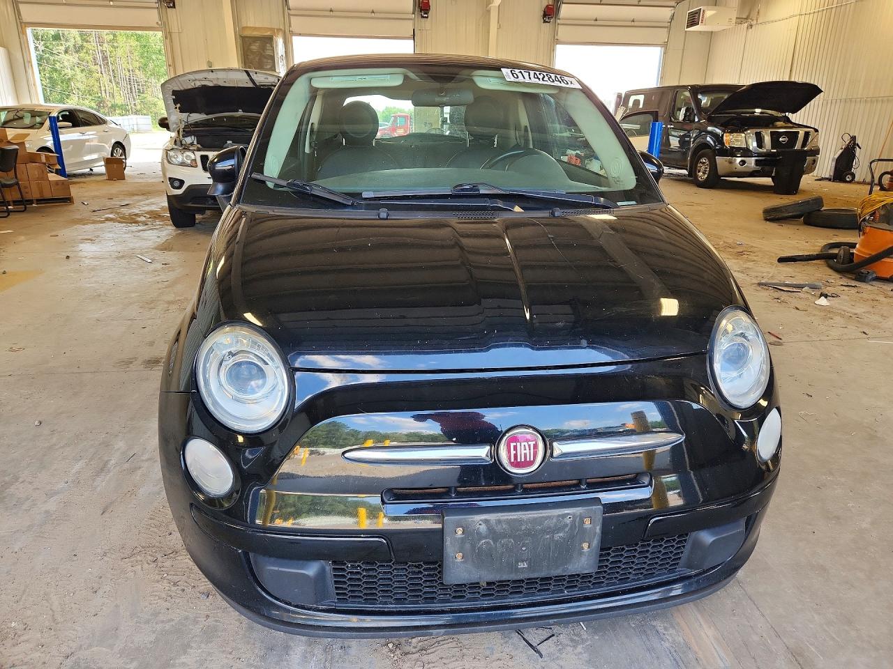 2015 FIAT 500