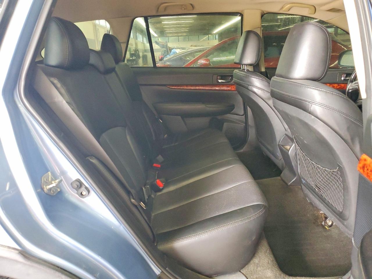 2012 SUBARU OUTBACK