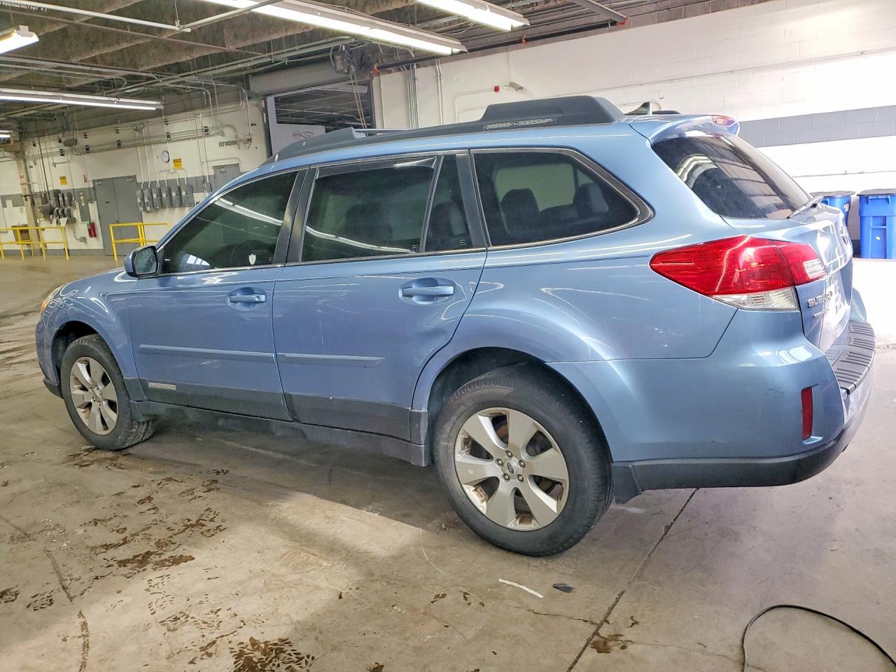 2012 SUBARU OUTBACK