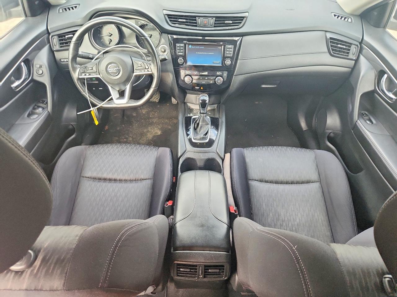 2017 NISSAN ROGUE