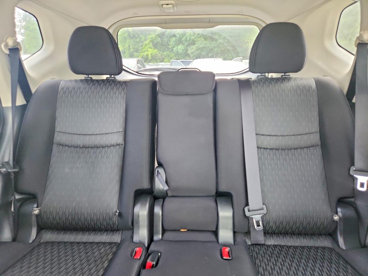 2017 NISSAN ROGUE