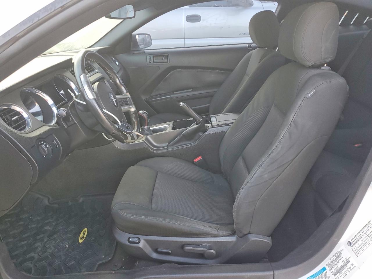 2013 FORD MUSTANG