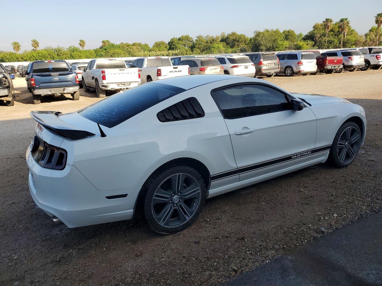 2013 FORD MUSTANG