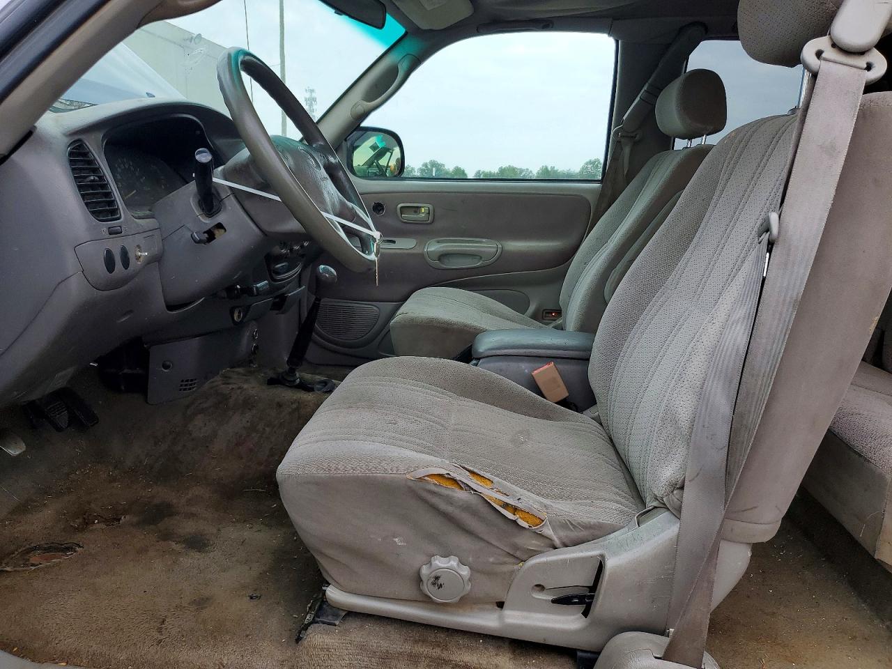2002 TOYOTA TUNDRA