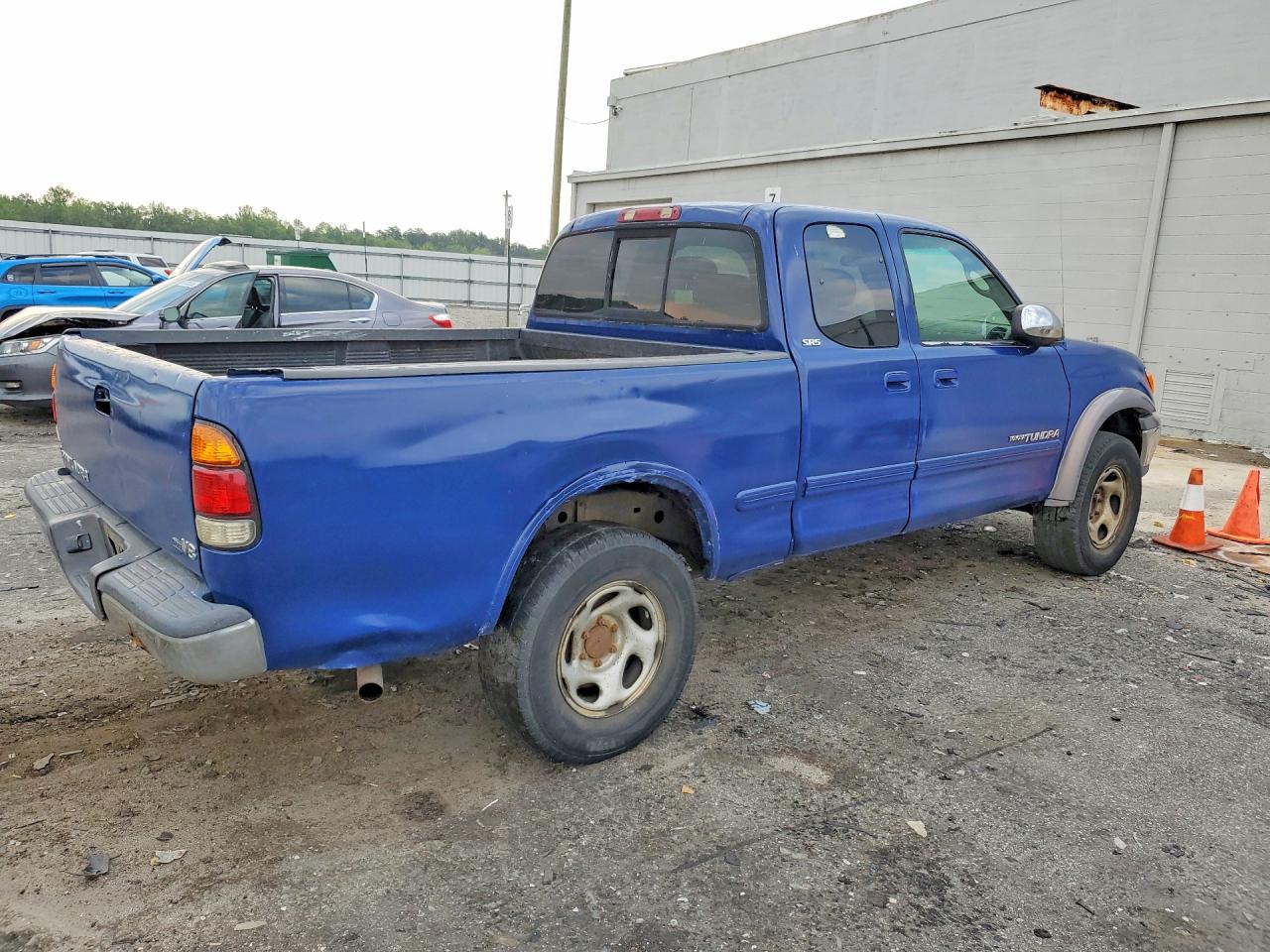 2002 TOYOTA TUNDRA