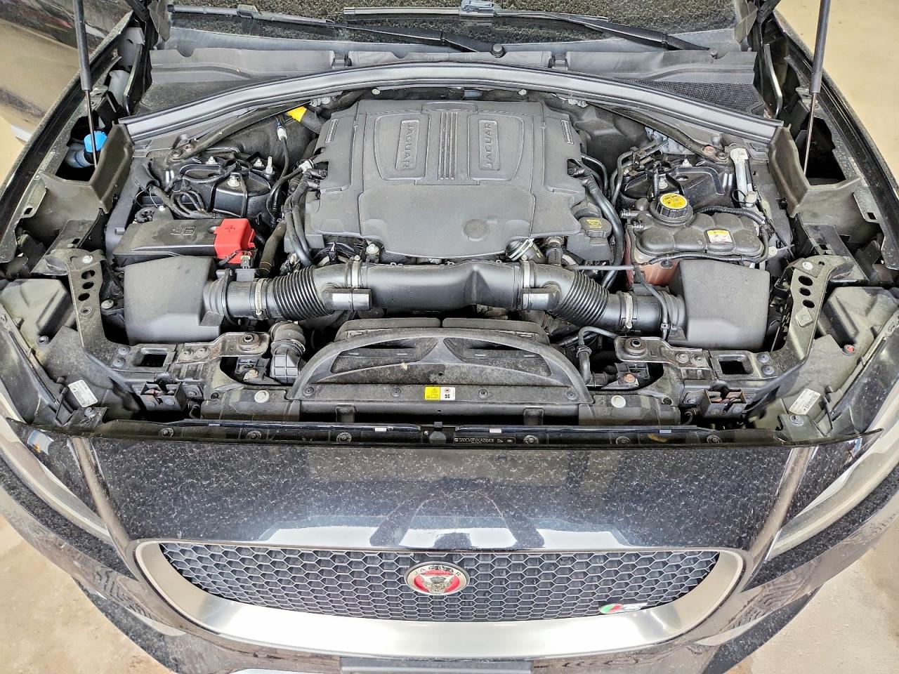 2018 JAGUAR F-PACE