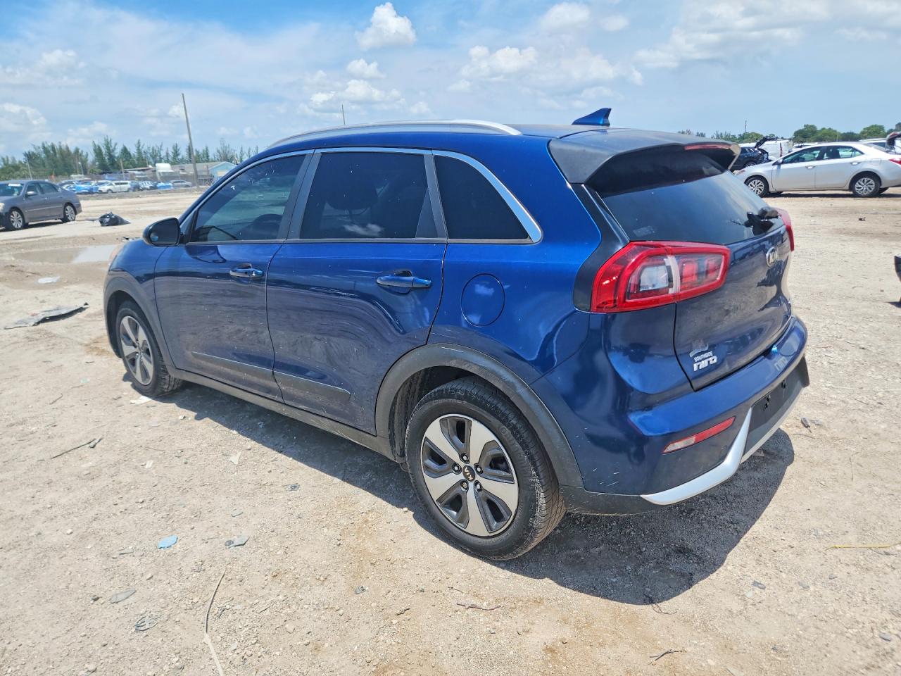 2017 KIA NIRO