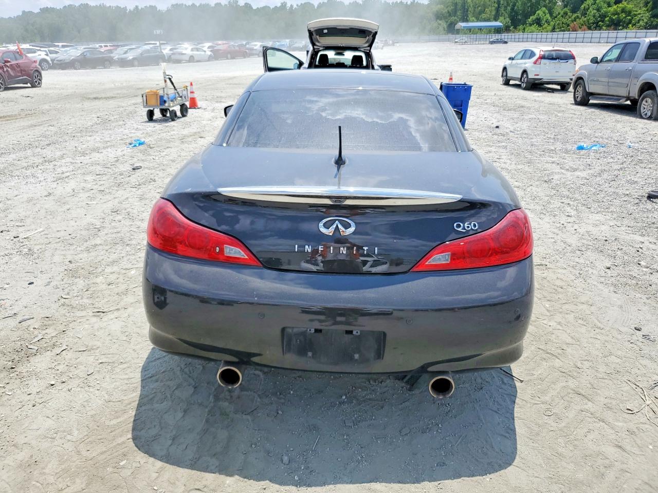 2015 INFINITI Q60 CONVER