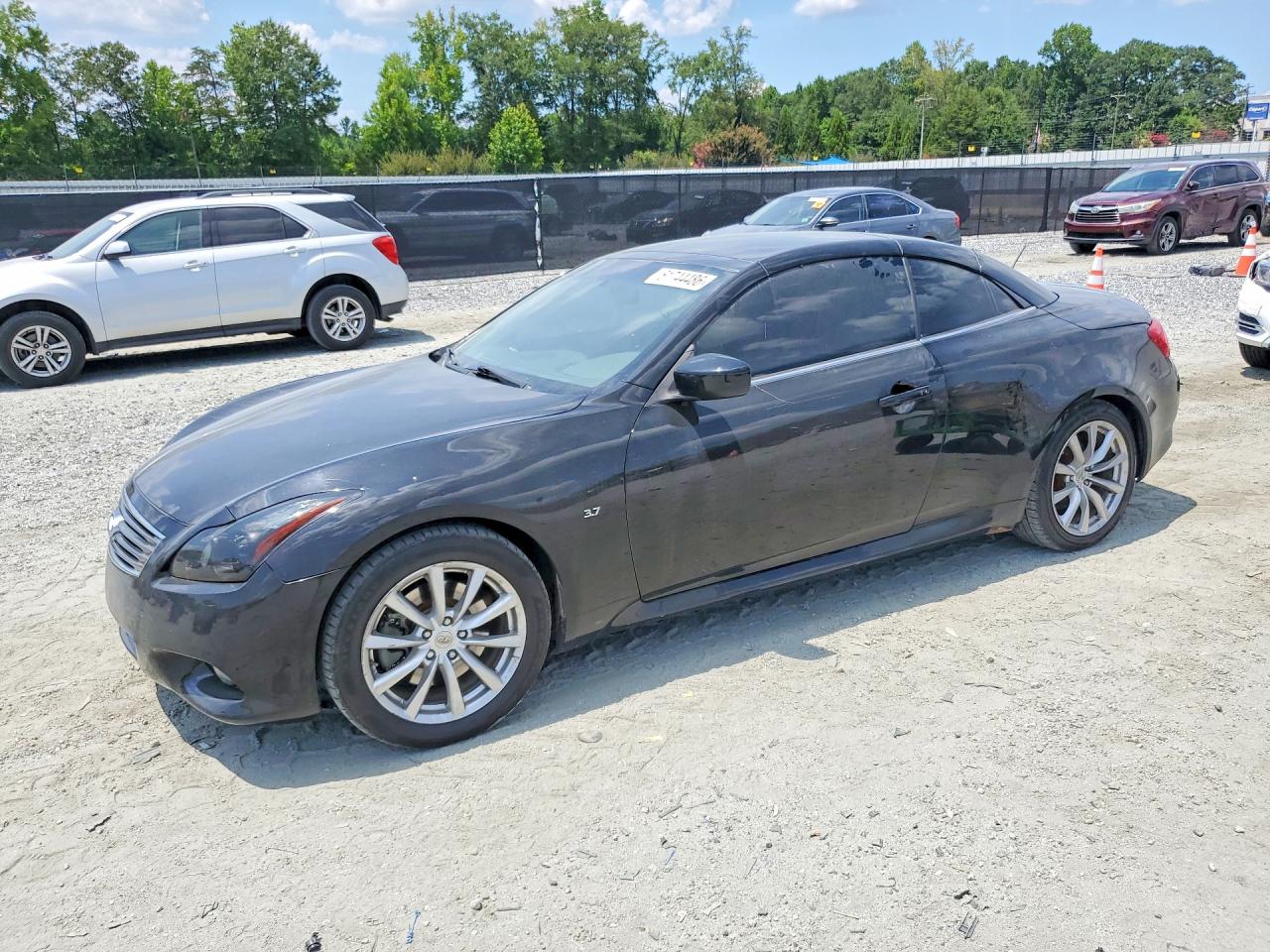 2015 INFINITI Q60 CONVER