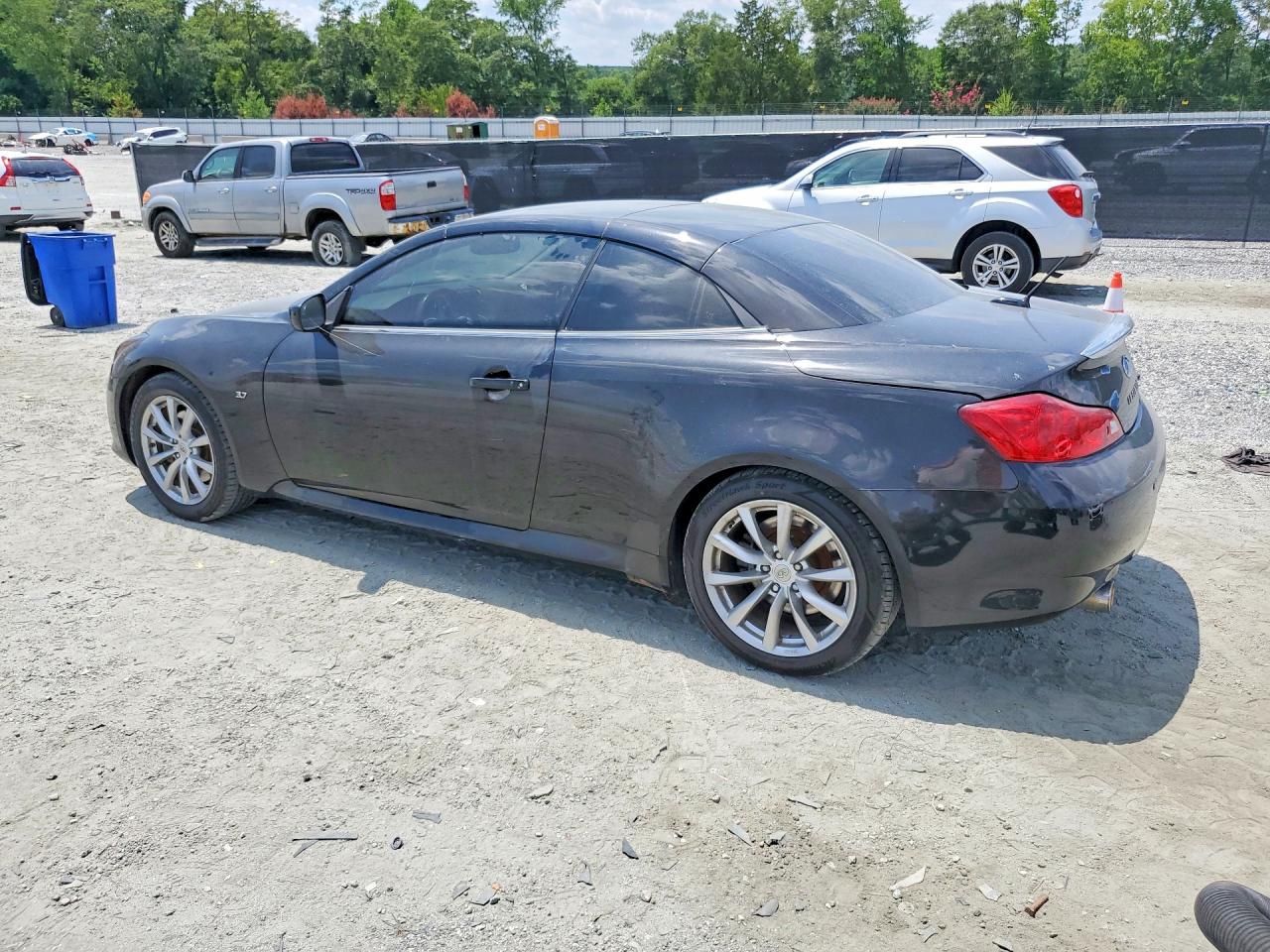 2015 INFINITI Q60 CONVER