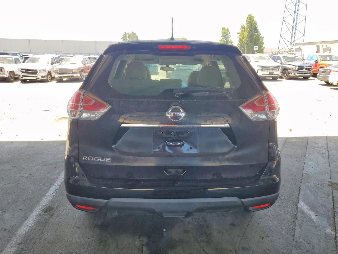2015 NISSAN ROGUE