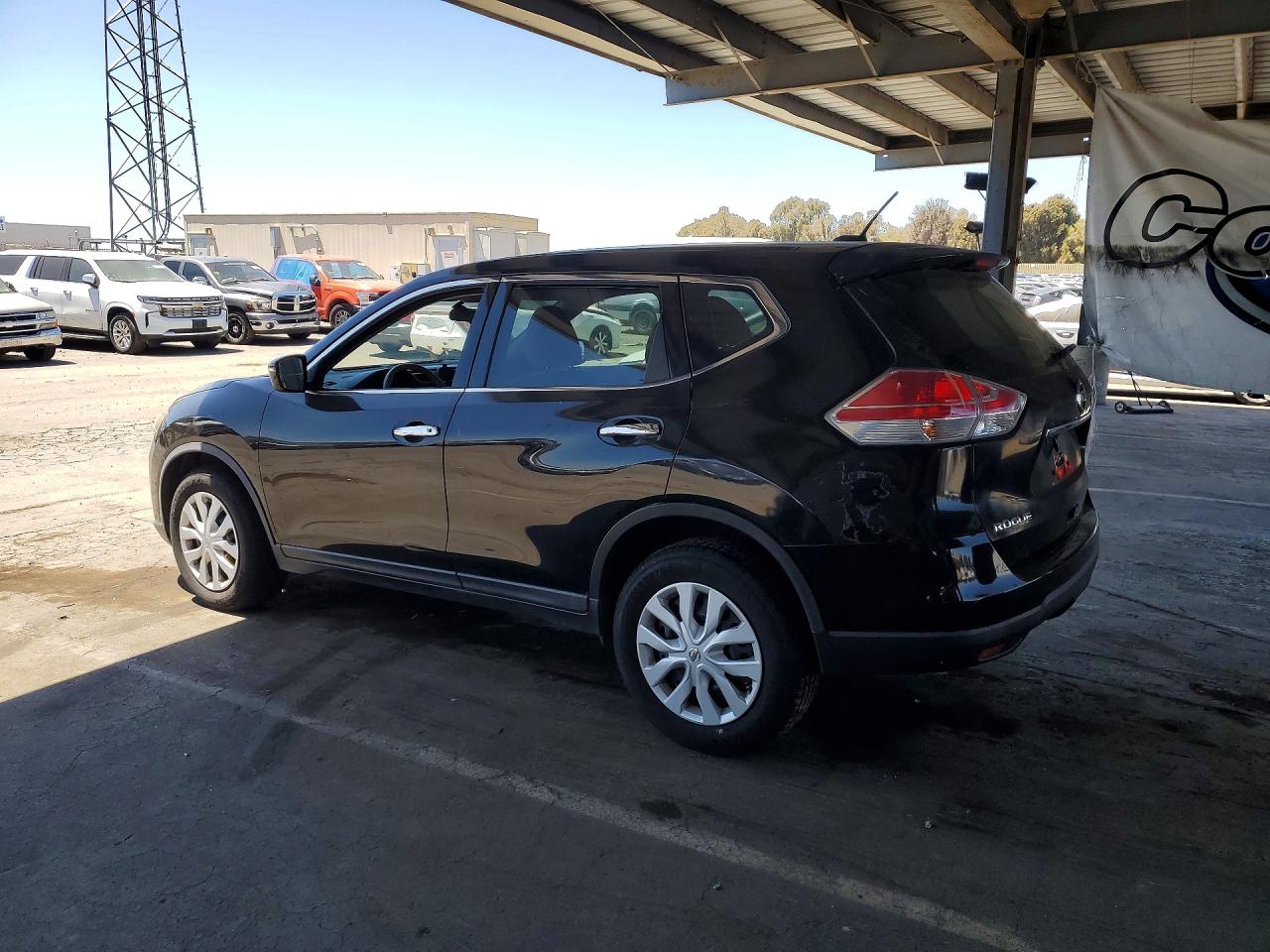 2015 NISSAN ROGUE