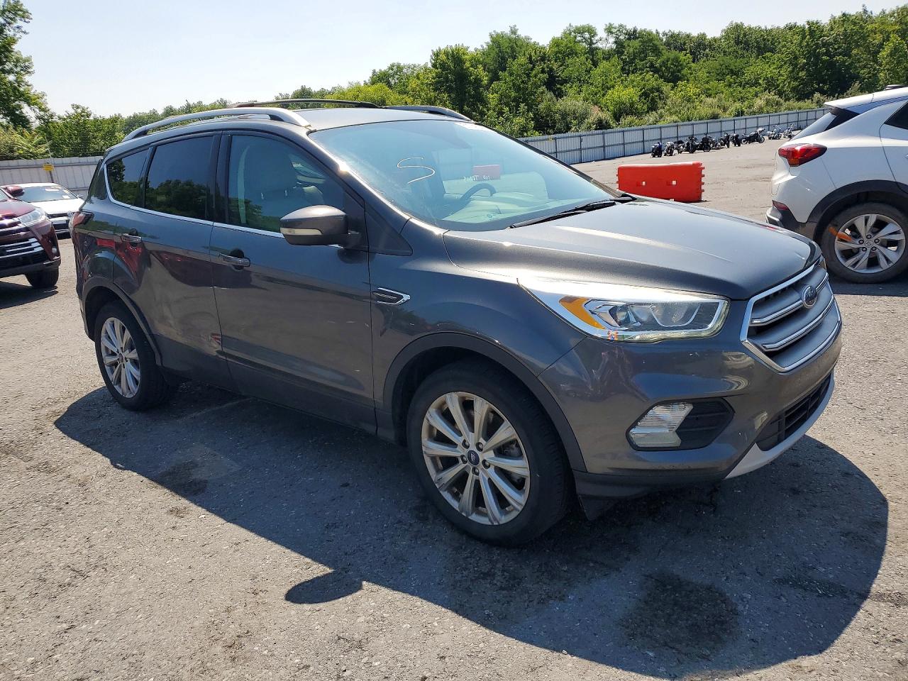 2017 FORD ESCAPE