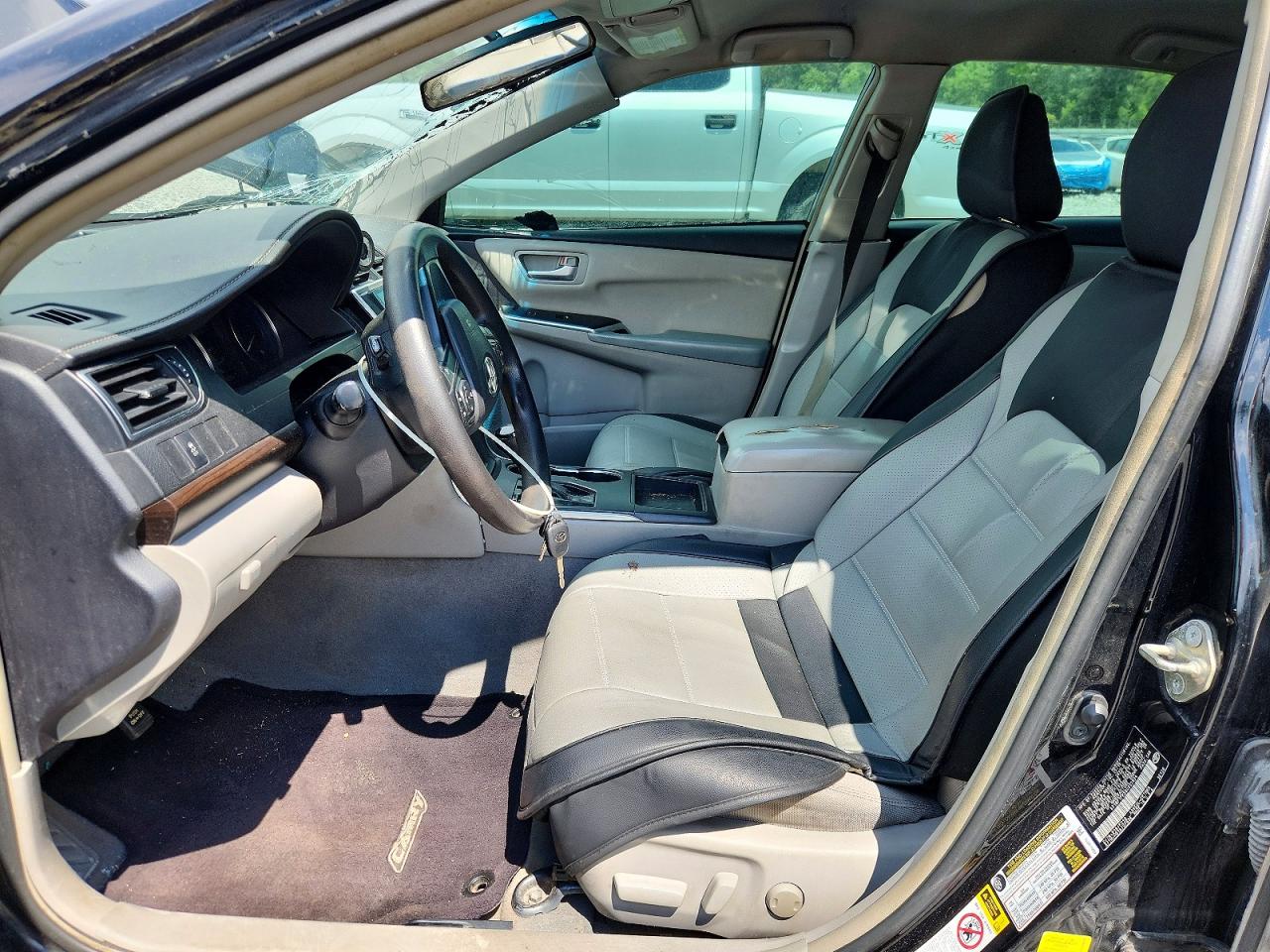 2016 TOYOTA CAMRY