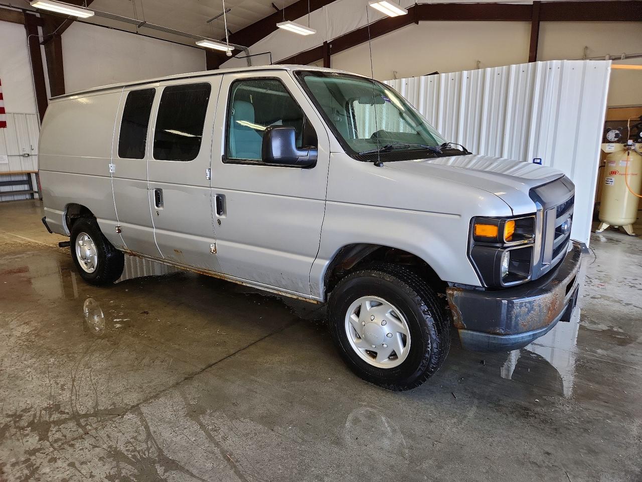 2012 FORD ECONOLINE
