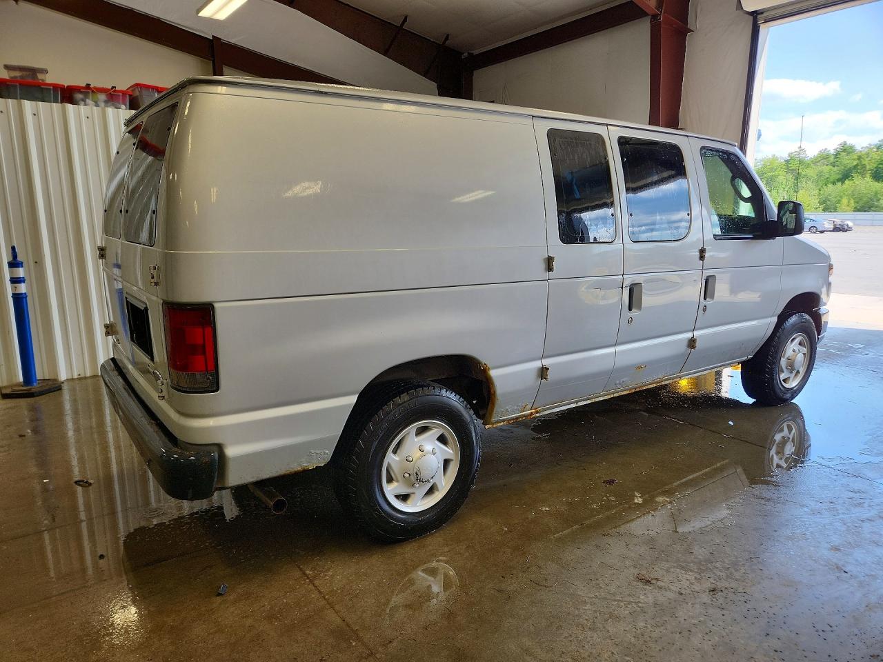 2012 FORD ECONOLINE