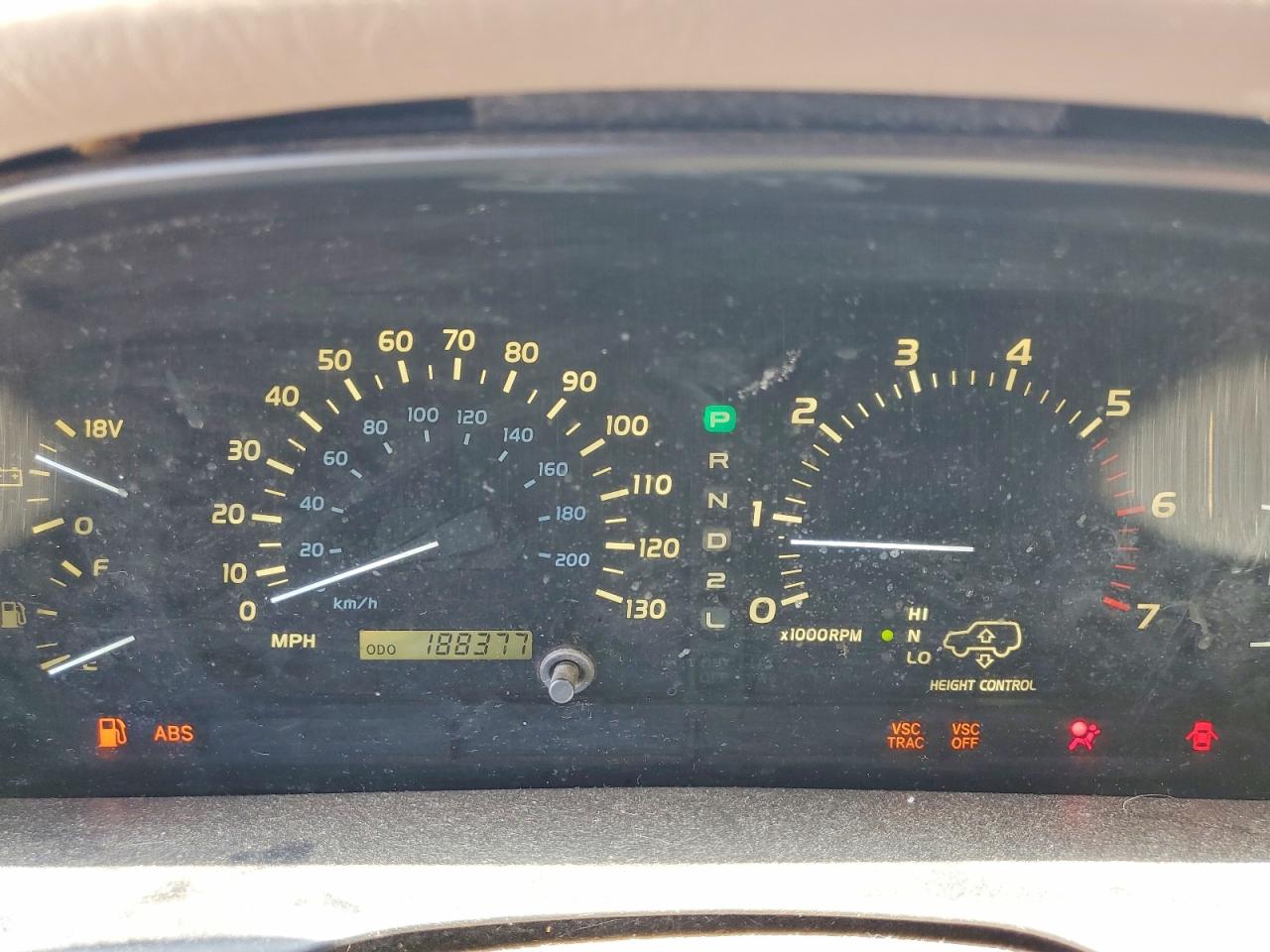 2000 LEXUS LX470