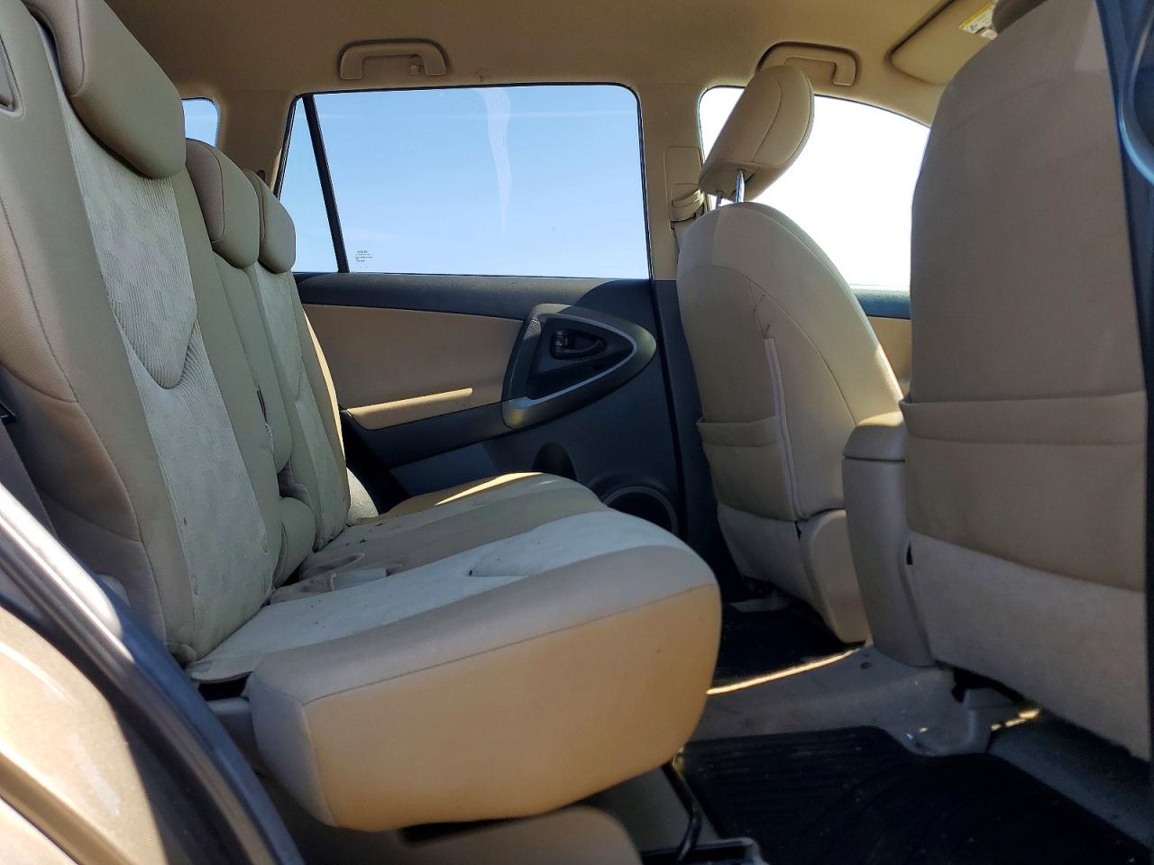 2010 TOYOTA RAV4