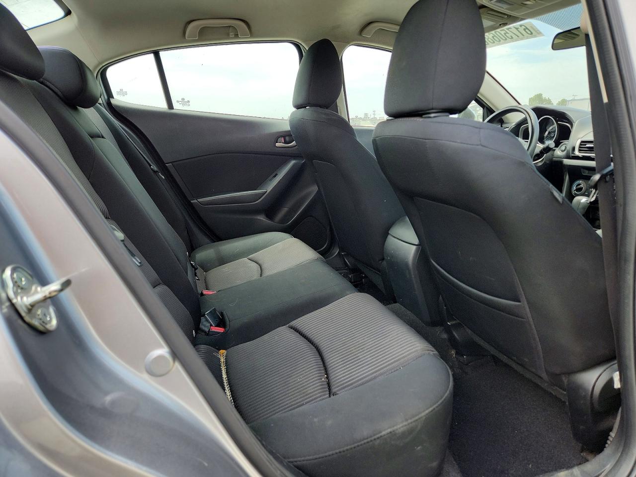 2016 MAZDA 3