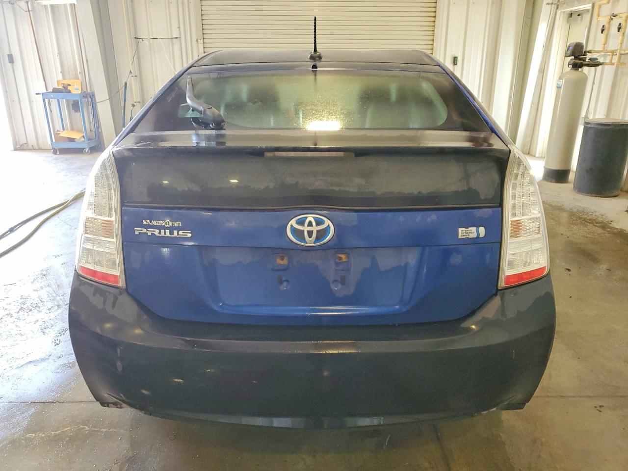 2011 TOYOTA PRIUS