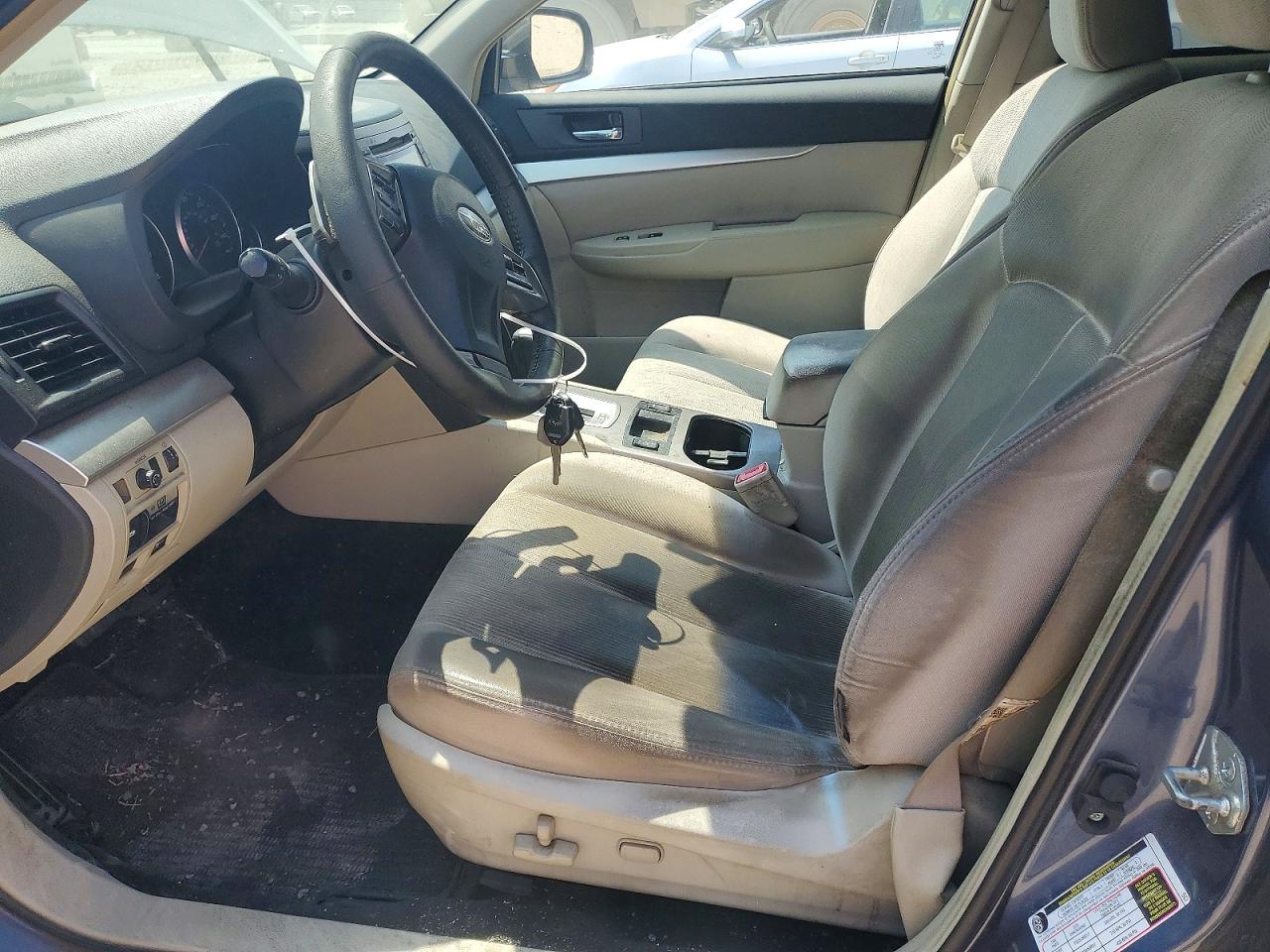 2013 SUBARU OUTBACK
