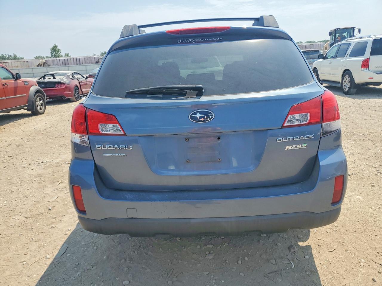 2013 SUBARU OUTBACK