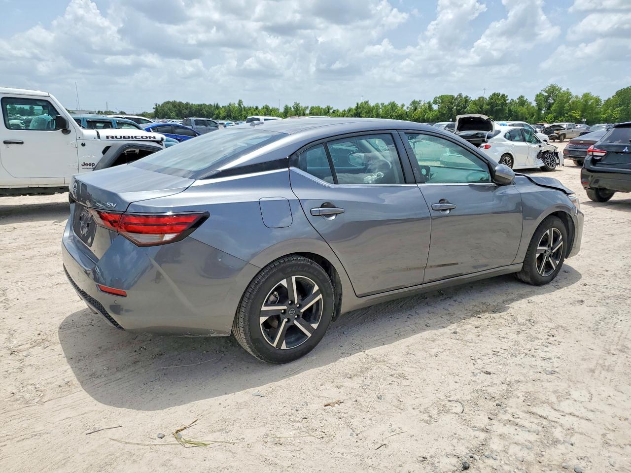 2024 NISSAN SENTRA