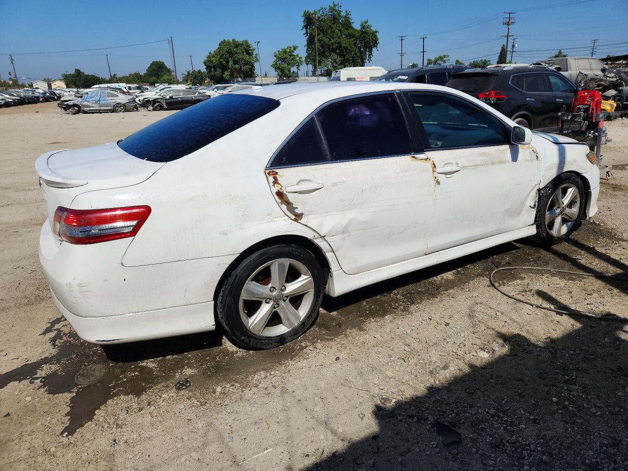 2011 TOYOTA CAMRY