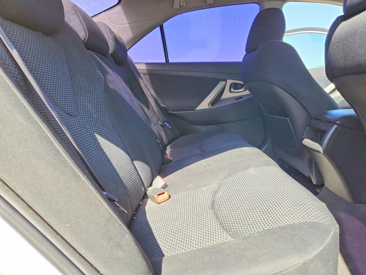 2011 TOYOTA CAMRY