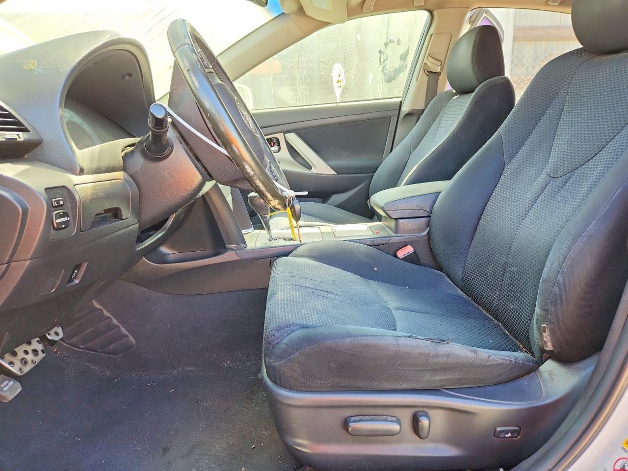 2011 TOYOTA CAMRY