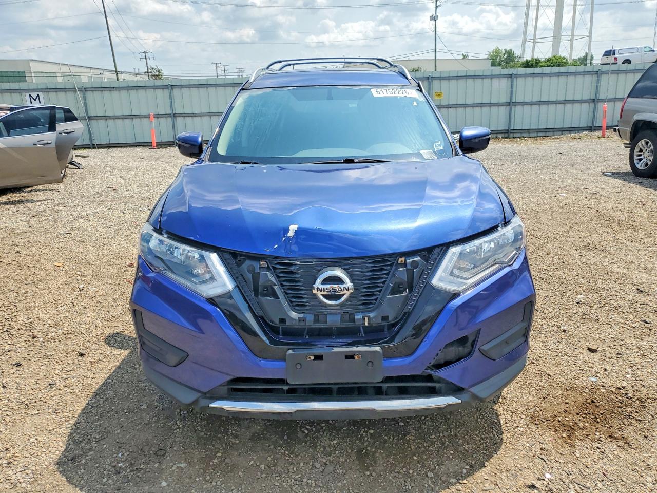 2017 NISSAN ROGUE