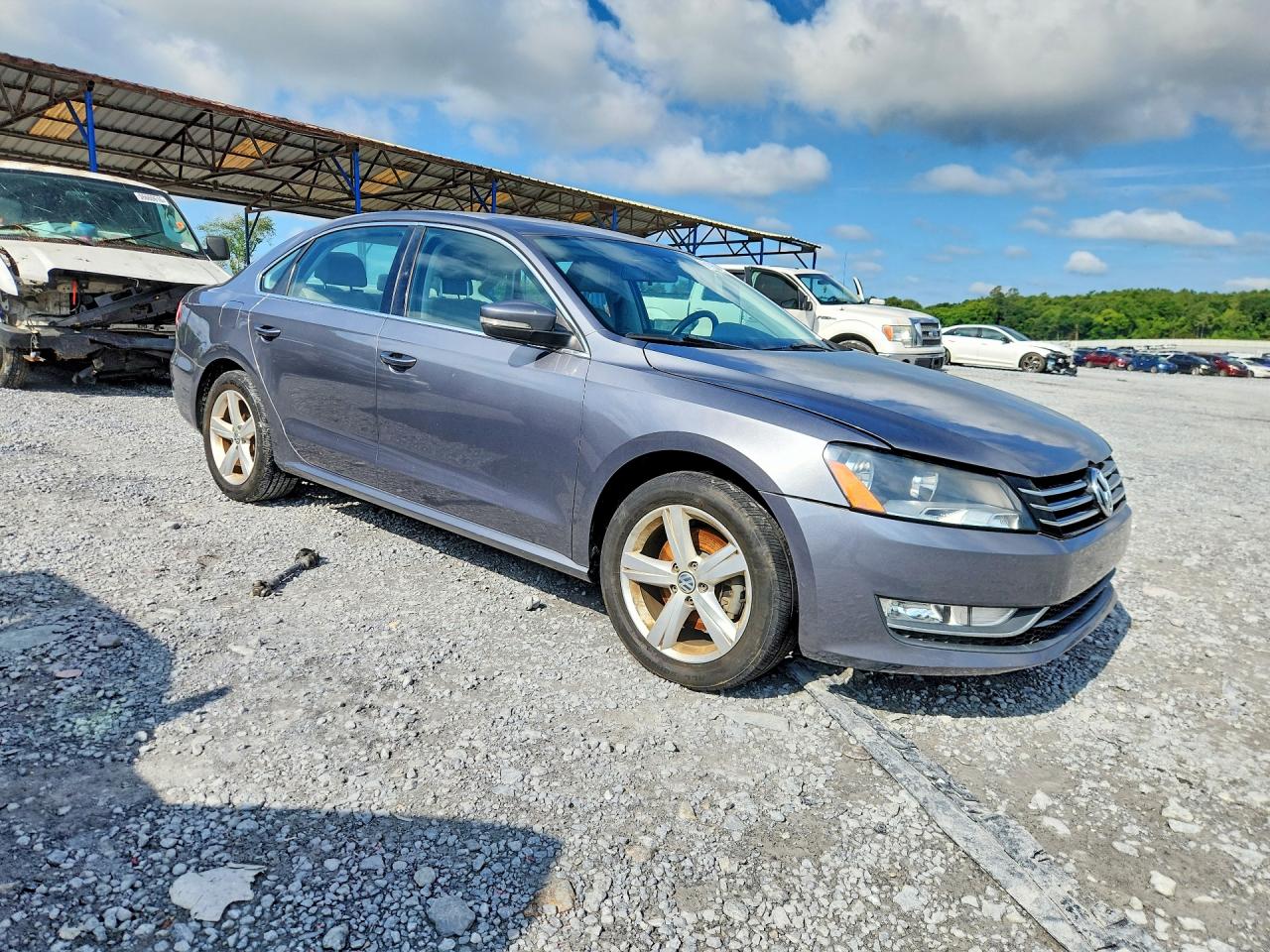 2015 VOLKSWAGEN PASSAT
