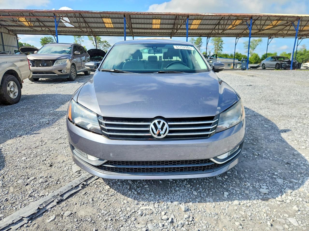 2015 VOLKSWAGEN PASSAT
