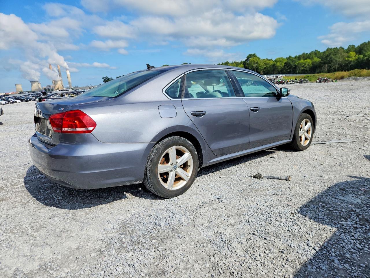 2015 VOLKSWAGEN PASSAT