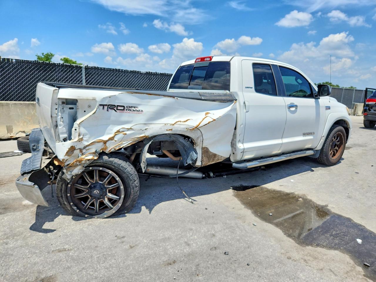 2008 TOYOTA TUNDRA