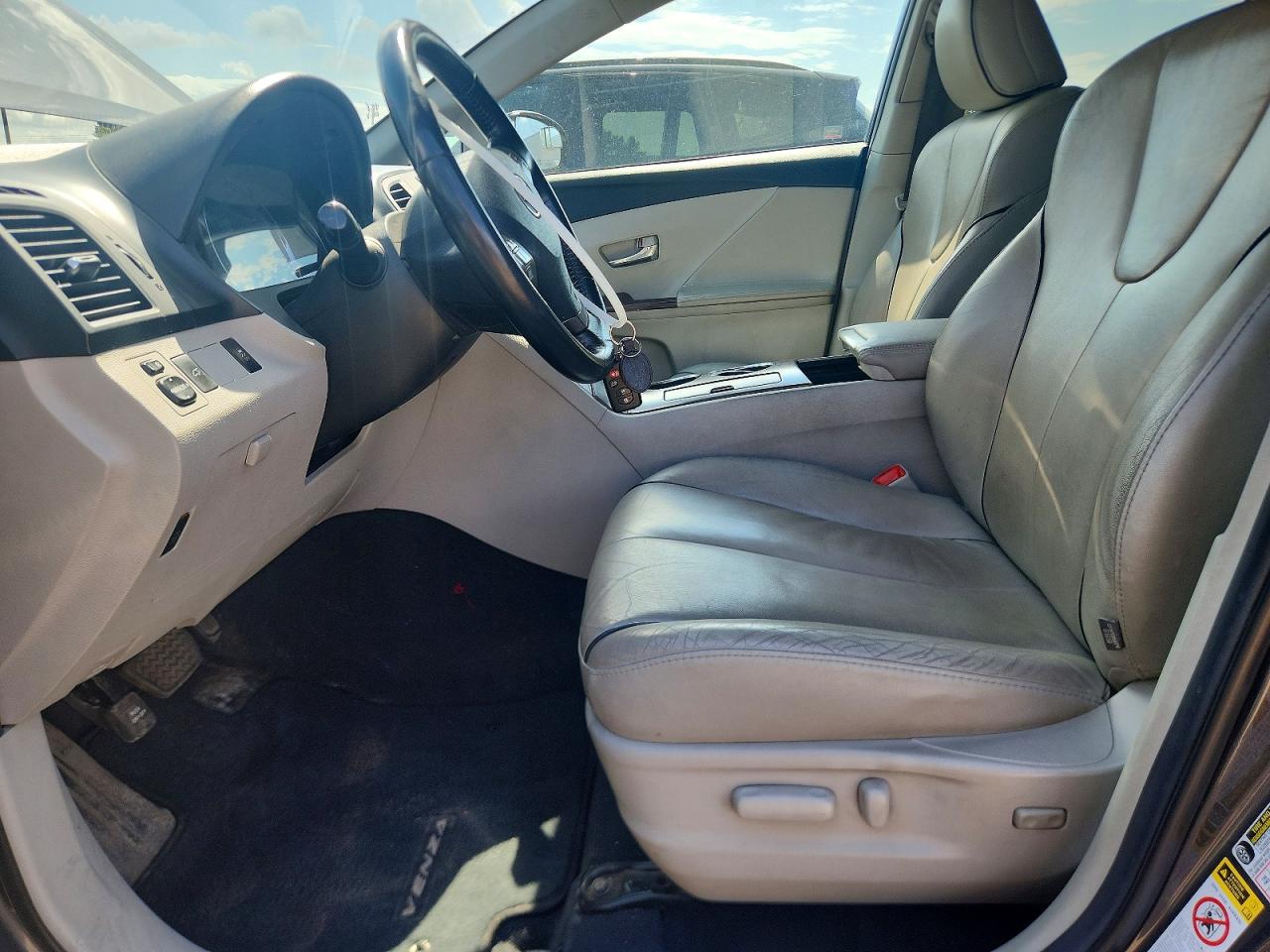 2011 TOYOTA VENZA